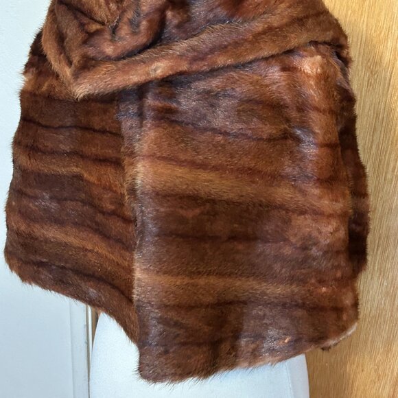 Vintage Morton's of Washington Fur - Picture 5 of 7